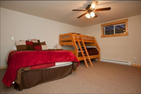 Private Room in Cozy Townhouse Breckenridge